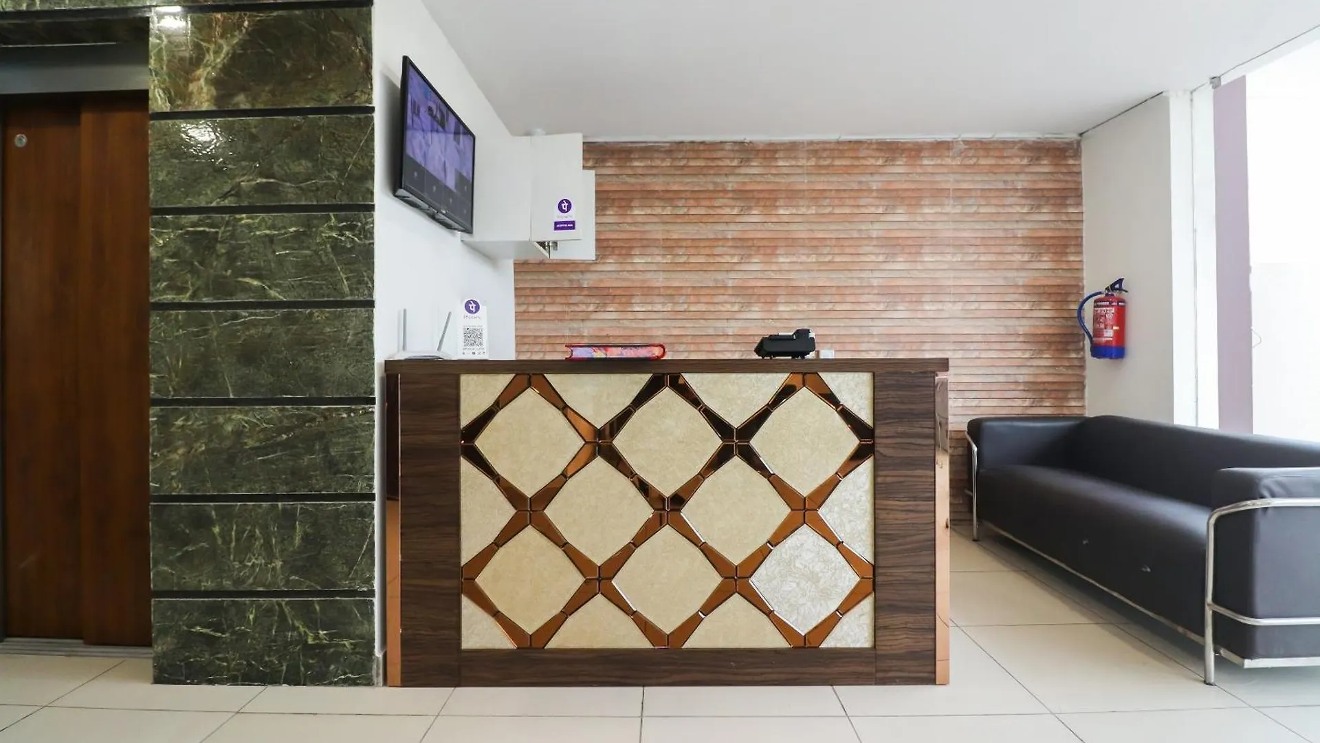 Collection O Green Leaf Residency Gurgaon 3*,  India