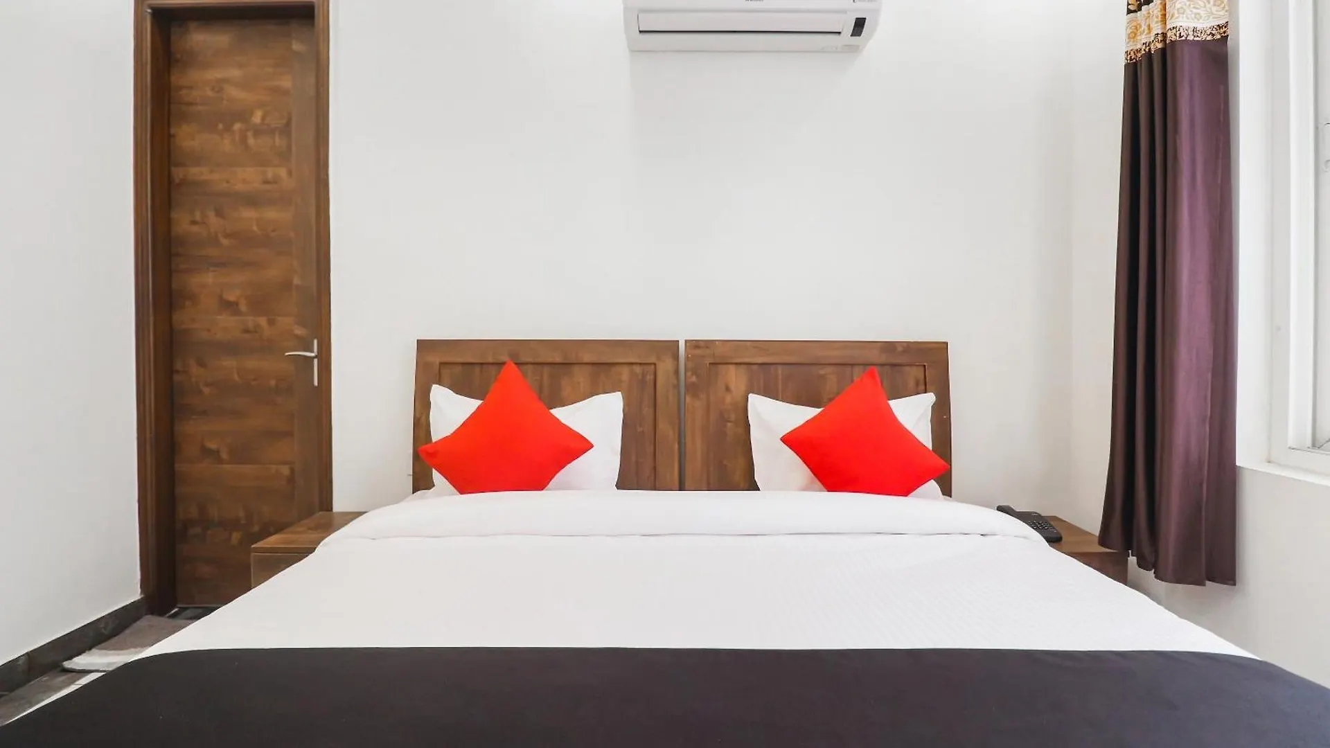 Collection O Green Leaf Residency Gurgaon 3*,