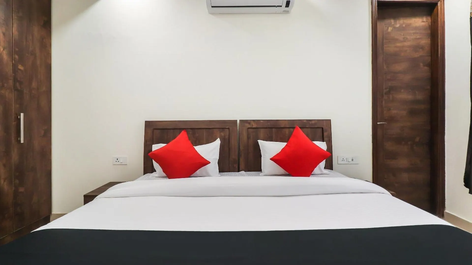 Collection O Green Leaf Residency Gurgaon