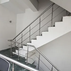 Oyo Rajiv Chowk Hotel